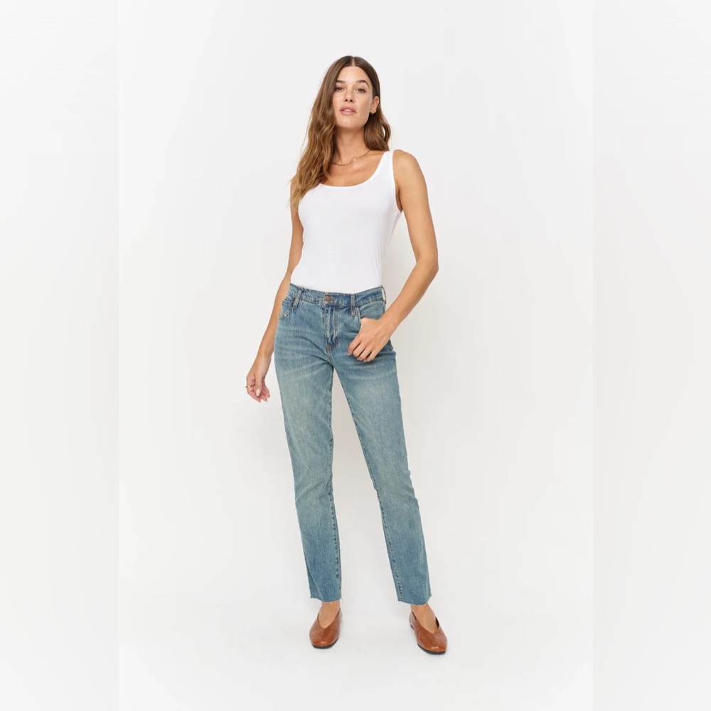 Oliver Logan Denim Crosby Relaxed Taper Straight Jeans, 28x30 Light Distress - Picture 2 of 16